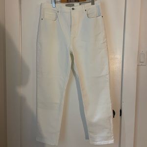 Everlane Japanese denim cheeky straight jean. BNWT!
